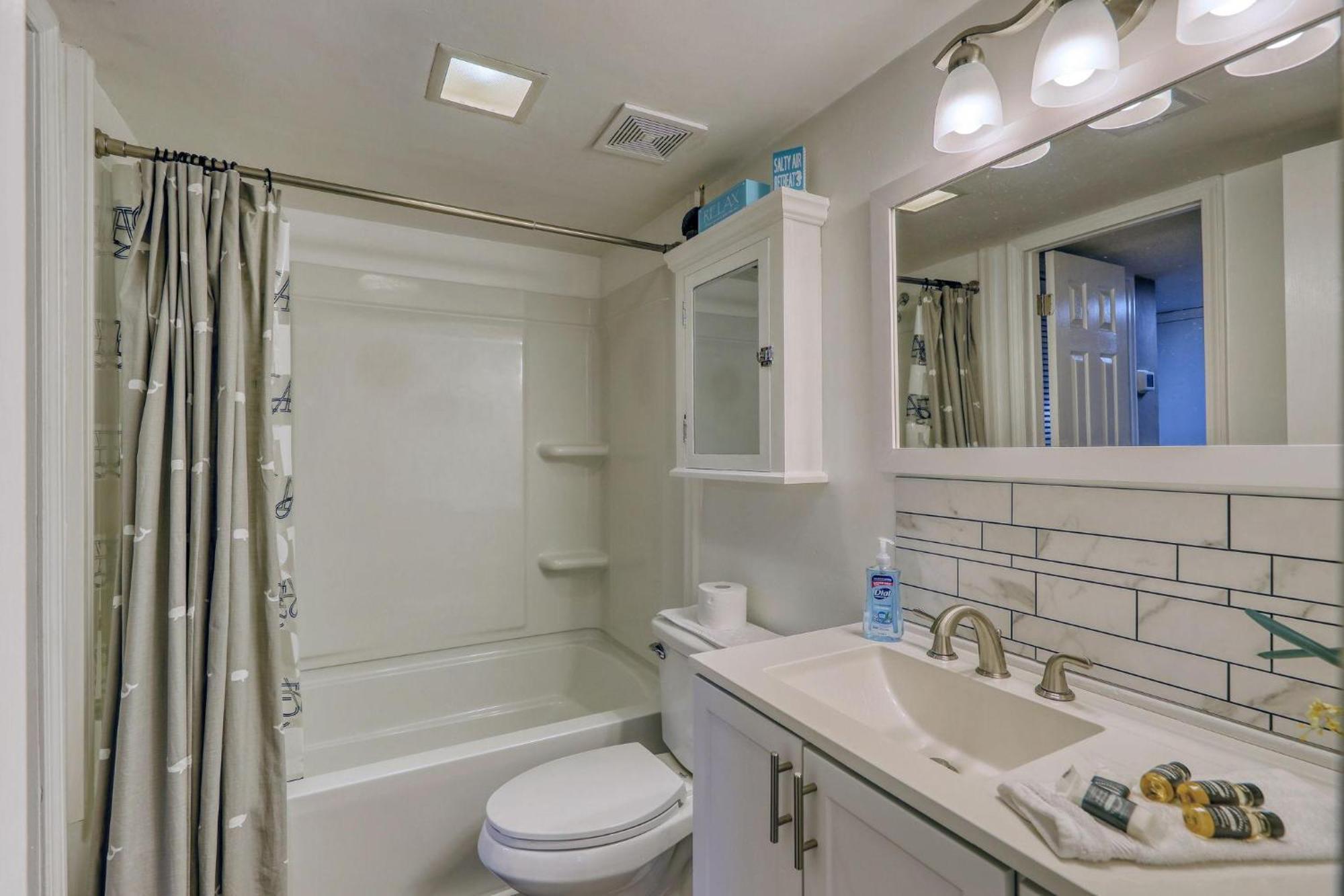 Вілла 5905 S Kings Hwy, 4203 - Ocean Walk Sleeps 4 Мертл-Біч Екстер'єр фото