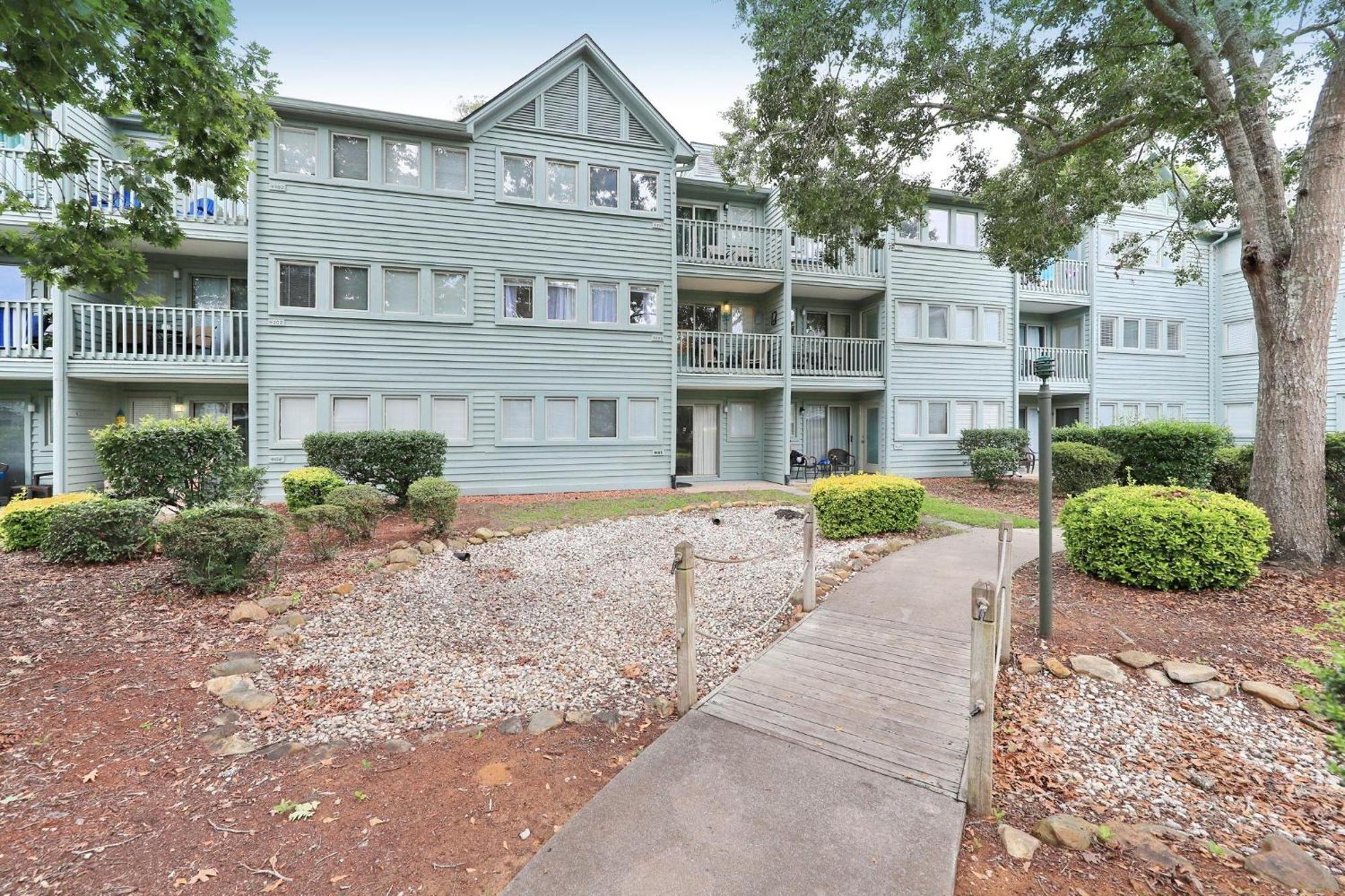 Вілла 5905 S Kings Hwy, 4203 - Ocean Walk Sleeps 4 Мертл-Біч Екстер'єр фото
