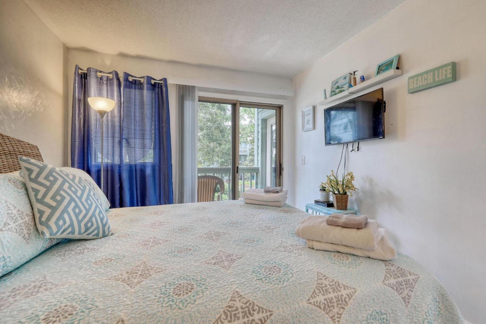 Вілла 5905 S Kings Hwy, 4203 - Ocean Walk Sleeps 4 Мертл-Біч Екстер'єр фото