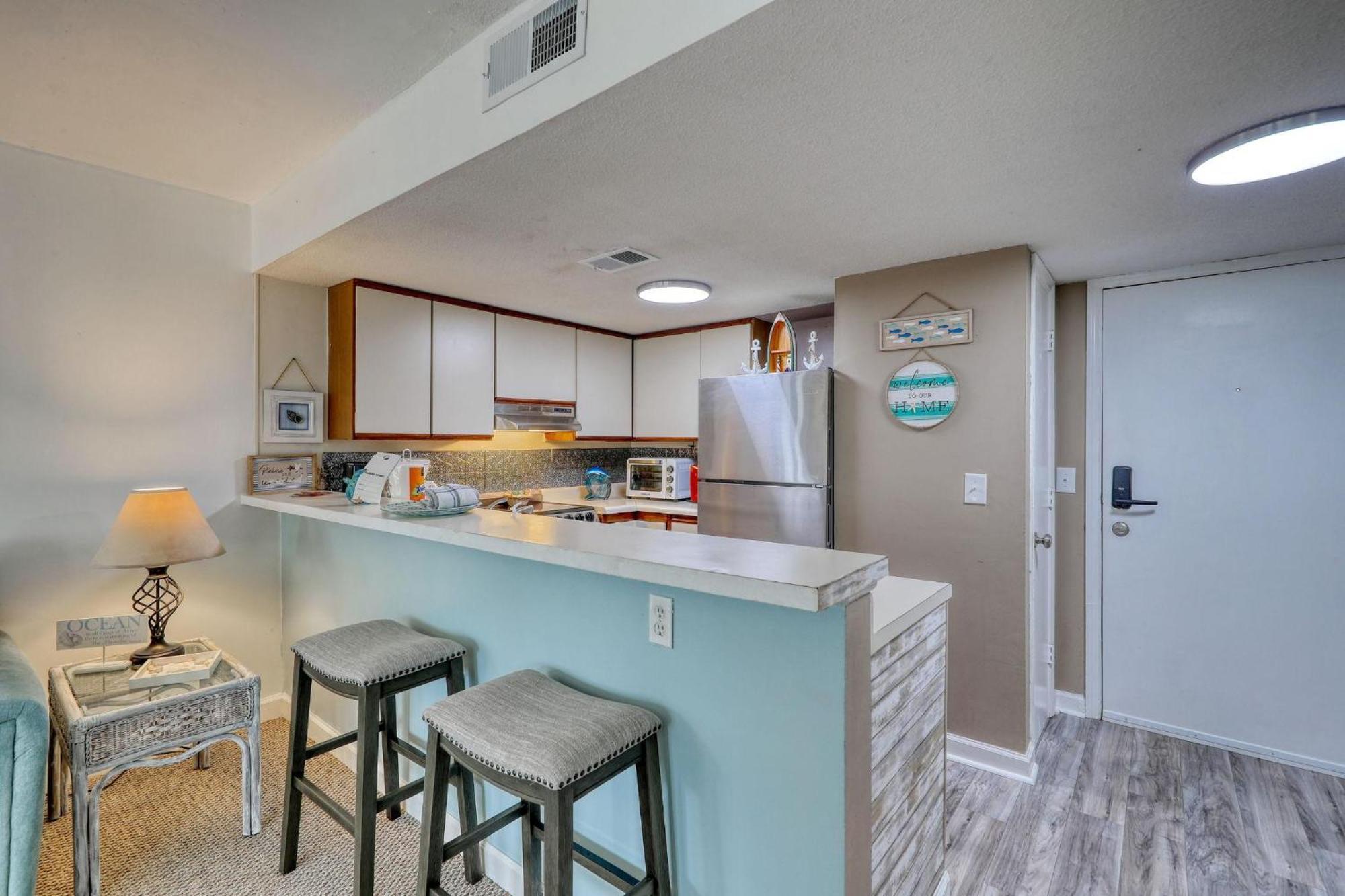 Вілла 5905 S Kings Hwy, 4203 - Ocean Walk Sleeps 4 Мертл-Біч Екстер'єр фото